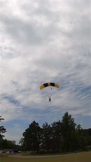 How to land properly when parachuting with the Army’s elite @armygoldenknights . If you or someone you know may be struggling with suicidal thoughts, you can call the U.S. National Suicide Prevention Lifeline at 988 any time day or night, or chat online. Crisis Text Line also provides free, 24/7, confidential support via text message to people in crisis when they dial 741741. #mentalhealthmatters #suicideprevention #3xbeardchampusamustachechampion Discount codes: ————————————————— Links and code