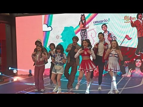 "La CQ es para siempre", tema musical La CQ Nuevo Ingreso con los protagonistas.