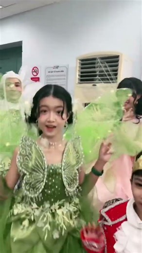 Tinker bell và hoàng tử nhỏ 🧚🧚‍♂️🧚‍♀️ #kenhbeanniethienkim #beanniethienkim #viralvideos