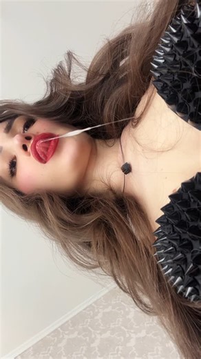 Aliena Moore on Instagram: "Hello🫦"