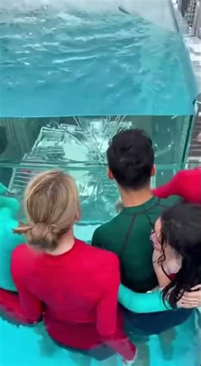 Unbelievable Rooftop Pool Moment Caught on Camera