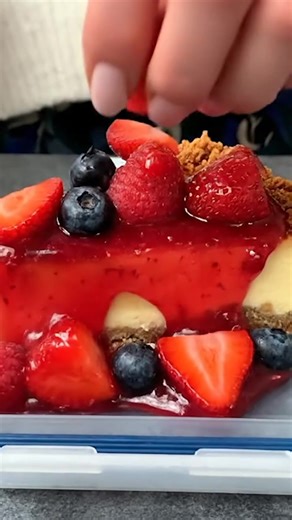 Right cheesecake storage (AI) | Crafty Panda