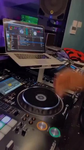 Come Indulge yourself... Friday Night at Black Samurai Lounge. #Tumeanza #itshappening