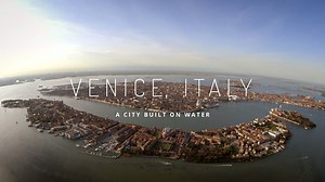 With this #GoogleMaps Trek, you can explore #Venice by gondola or foot. What’s it gonna be? goo.gl/SVtUuK | Google Maps