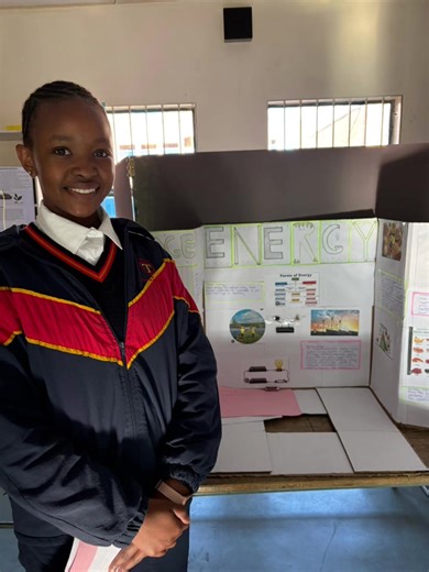 On Friday, our Grade 6s took part in the science fair. Here are just some of the enthusiastic contestants who showcased their amazing projects. Well done to everyone who participated!