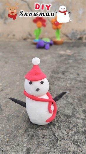 DIY How to Build the ULTIMATE SNOWMAN #viral