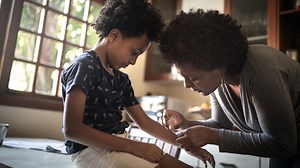 Dr. Hunter helps parents understand how to treat bumps and bruises in children, what to look out for when it comes to infections and the signs of a more serious, underlying medical condition: | Johns Hopkins All Children's Hospital