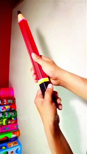 Pencil Jaisi Pichkari 😱 Holi Ka Sabse Unique Gadget 🔥 #shorts