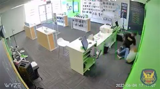 Suspect arrested after assault caught on camera at Phoenix cell phone store