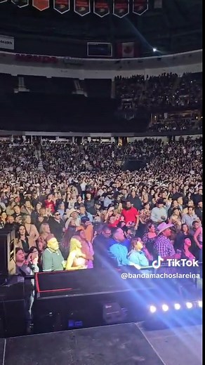 Esto pasó en vivo Honda center de Anaheim ca Banda Machos gira 35 aniversario