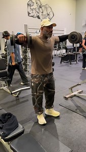 Shoulder work. Staying consistent.💪🏾🐺🔥 @darcsport | Dexter Jackson