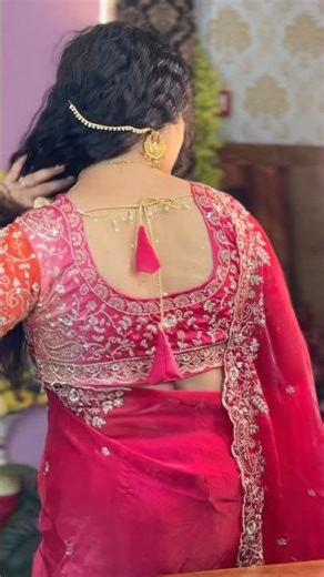 Traditional Saree Look That Stole My Heart ❤️ | Gorgeous Saree Look For Wedding Party ✨ #shorts