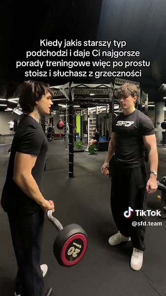 Poczekaj bo sobie krzywdę zrobisz #gymtok #siłownia