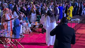 Admin Post: Dr. Bynum worshipping in Kenya was AMAZING!!!! NOBODY CAN DO YOU LIKE JESUS!!!!!!!!!🙌🏽🙌🏽🙌🏽🔥🔥🔥🔥 #kenya #africa #juanitabynum #juanitabynumministries | Dr. Juanita Bynum