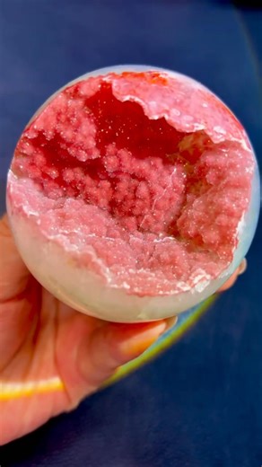 Pink druzy agate sphere | Appreciation of Rough Crystal