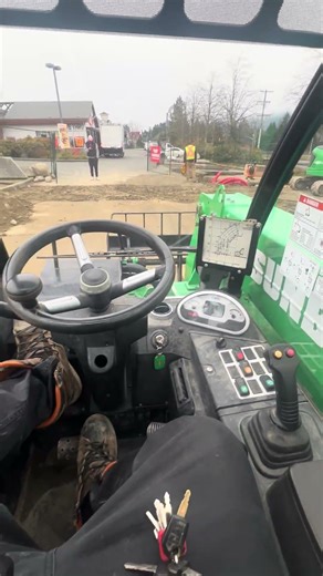 Genie GTH-5519 Telehandler (Nanaimo, BC Canada)