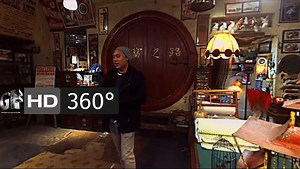 شاهد معرض العجائب من فيلم "ناو يو سي مي 2 " بتقنية 360 درجة المذهلة. قم بتحريك هاتفك في كل الإتجاهات و اكتشف السحر Explore #NowYouSeeMe2’s mystical magic shop in this exclusive 360° behind-the-scenes set visit with director Jon M. Chu! SHOWING NOW يعرض الآن | Gulf Film