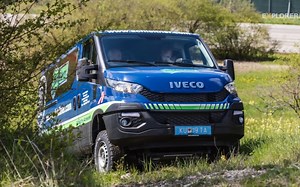 奔驰Sprinter 4×4之外的其他选择 — 适合做露营车的四驱轻客推荐