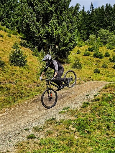 Mastering the Manual in Mountain Biking