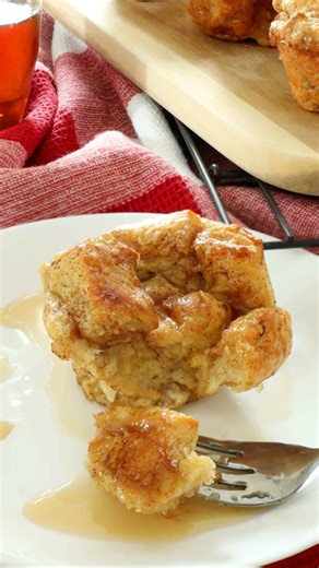 7.5K views · 52 reactions | Let’s make French toast muffins for school vacation week! These french toast muffins with baked brioche bread and an egg custard are so delicious and easy. #breakfastideas #easyrecipe #recipeshare #recipeoftheday | Weekend Craft | Facebook