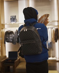 📲 on Instagram: "Loading challenge.. come win yourself some Louis V. Tag me in all your tik toks, trillers & Instagram reels. I’ll announce the winner on Friday 🤞💫"