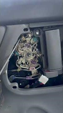 How to open a stuck shut power sliding door on your Sienna minivan! 2004-2010 models #toyotasienna