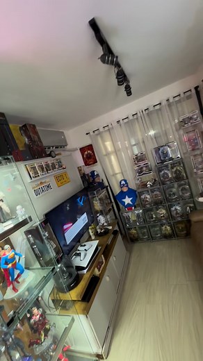 292 reactions · 15 comments | THE FORCE IS LIT! Unboxing my Starlight Studios USB powered lightsabers! Grabe sobrang sakto sa aking Darth Vader and Luke Skywalker Hottoys! | Oscar Oida | Facebook