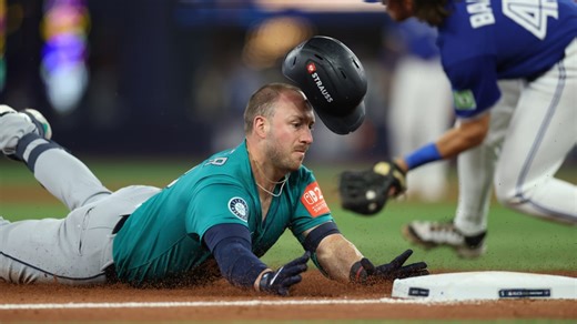 Mitch Garver's leadoff triple