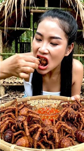🕷️✨ Crispy Fried Spider — Big Flavor Bite