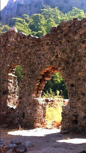 The Eternal Flames of Mount Chimaera Yanartaş Turkey: Hephaestus/Vulcan Temple Ruins