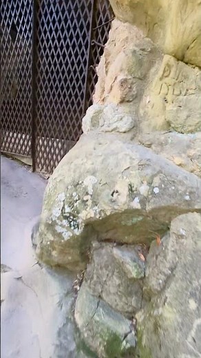 Chumash native American cave paintings