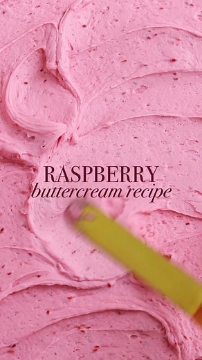 Raspberry Buttercream (recipe below!) 😍♥️ I LOVE using freeze dried raspberries for the most authentic flavor just look at that natural color! It’s silky smooth, ideal for decorating cakes and cupcakes, and perfect for your Valentine’s Day bakes.⁣ ⁣ RASPBERRY BUTTERCREAM⁣ Yield: 3 Cups⁣ ⁣ INGREDIENTS⁣ 1 Cup (226g) unsalted butter, room temperature⁣ 3/4 Cup (18g) freeze-dried raspberries⁣ 3 Tbsp (45ml) whole milk, room temperature⁣ 1 tsp pure vanilla extract⁣ 3 Cups (360g) powdered sugar⁣ pinch 