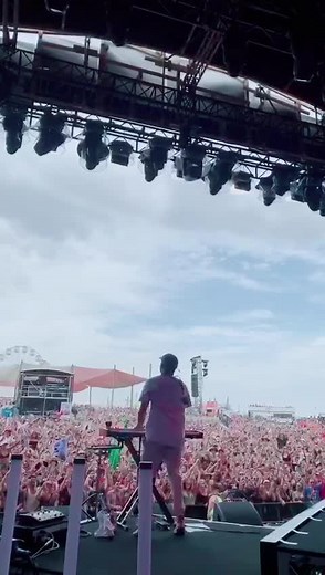 Shooting Stars Meme Compilation | Bag Raiders & Beyond The Valley