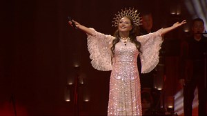 Enjoy the most Wonderful Time of Year, with this beautiful performance of “I Believe in Father Christmas” from Sarah's acclaimed 'A Christmas Symphony' Tour ... currently bringing the holiday spirit to cities in the western US and in Mexico City. Only a few dates left! Tickets and select 'Winter Wonderland' VIP 'Upgrade Experiences are still available at the 5 remaining dates below ... so don't miss your chance to see this magical show! DEC 11 - Santa Rosa, CA - Luther Burbank Center for the Art