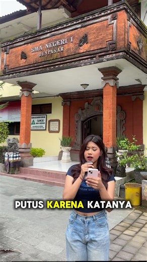 DTALK DMUSIC🧐🧐 kira-kira angel lagi ngomongin tentang apa ya di DTALK kali ini, DMusic fams udah bisa nebak kan ini dimana?🤩 #DMusic2026 #Dtalk