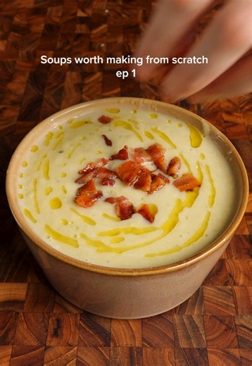 Creamy Potato and Leek Soup Recipe (Easy & From Scratch)