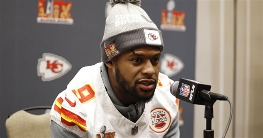 Chiefs Announce Bad JuJu Smith-Schuster News After Lions Fight