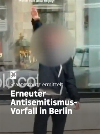 Mal wieder sorgen antisemitische Szenen für Empörung. In Berlin zeigte ein Jugendlicher auf offener Straße den Hitlergruß. Jetzt ermittelt der Staatsschutz. Mehr im Video. #berlin #staatsschutz