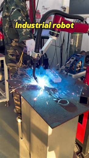 Industrial Robots in Factory Automation