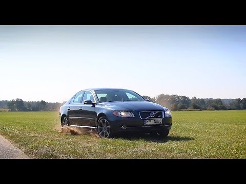 Volvo S80 4.4 V8 with custom racing exhaust