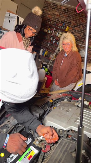 Thank God for @Snipes 🙏🏾😅😂🤣 #juicecupbox | juice cup box