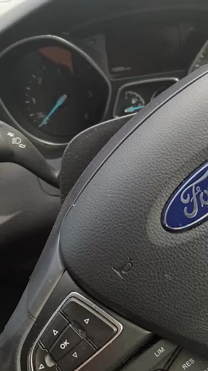 Cómo re-sincronizar la llave remota de un Ford Focus 2015