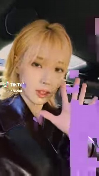 [ 2024/01/14 IU官方TikTok頻道 ] 아이유 공식 틱톡 채널 IU Official TikTok channel 翻譯/Translation: 大家，我開通了TikTok頻道。在IU官方TikTok頻道見吧。以後有趣的影片，雖然不知道算不算新穎又獨特，總之常在TikTok上見吧。 掰掰。在TikTok上見吧。 Everyone, I opened my TikTok channel. See you on IU's official TikTok channel. There will be interesting videos from now on though I'm not sure whether it'll be new, but anyway, I'll see you on TikTok from time to time. Bye. See you on TikTok. cr. _IUofficial (翻譯/Translation by Utopia) #IU #李知恩 #아이유 #이지은 #dlwlrma | Utopia 유토피아 - I
