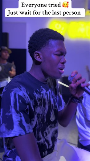 Sing with Kojo Saviour episodes loading………😊