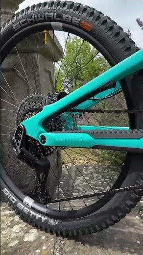 The YT Capra Core 4 🌊 #mtb #freeride #downhill #enduro #mountainbike