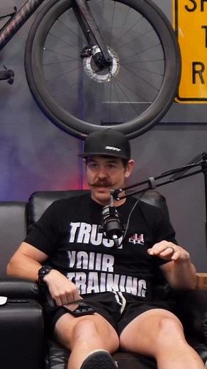 The number one reason endurance athletes fall apart with age has nothing to do with mileage. It’s the muscle they didn’t build while they were banging out those miles. As you age, having lots of lean muscle: ✅Makes you more durable ✅Lowers your risk for metabolic disorders ✅Burns more calories at rest ✅Helps protect your joints ✅Helps lower risks from falling ✅Helps you look like you could move furniture without pulling something In our latest podcast, we chat not only about the benefits, testin