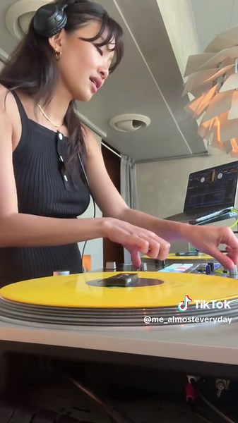 Come to work with me at @Blanc Bkk