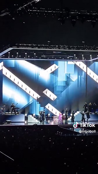 Kylie Minogue O2 Arena...Tension Tour #padam #padampadam #kylie #kylieminogue #o2 #o2arena #o2arenalondon #pop #tik #tiktok_india #tiktok #london #uk #diva #music #concert #gay #lgb #lgbt🌈 #lgbt🏳️‍🌈 #Love #Australia #viral #short #shorts #shortstory #like #getoutofmyway #tensionstour #brazil🇧🇷 #brasil #monday #mondaymotivation #bestshowever