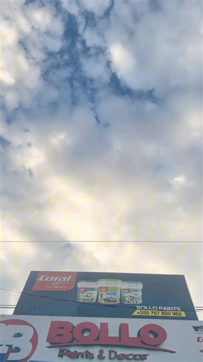 Alphonce Sifaeli on Instagram: "IPE NYUMBA YAKO MUONEKANO WA KISASA KARIBU BOLLO PAINTS & DECORATIONS (@Bollolifestyle) Bei ni Jumla na Rejareja Bila kusahau Tunachanganya Rangi aina zote kwa mitambo ya KISASA Tuna Rangi za:- #CoralPaints #PlasconPaints #CrownPaints #KBPaints nk. Pia Tuna 🌧 Gatters, Powder aina zote,G Body PVC,Gata N.k. 📍 Sabena Wasangu Road ☎️ +255 767 850 982 Cc. @djhazuu x Video@wiliamson_king"