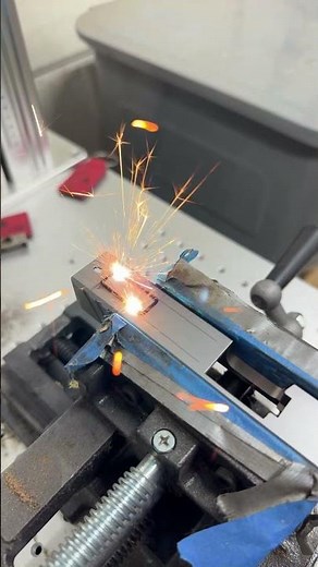 Port/Window Cutting On A Glock 17 Slide..